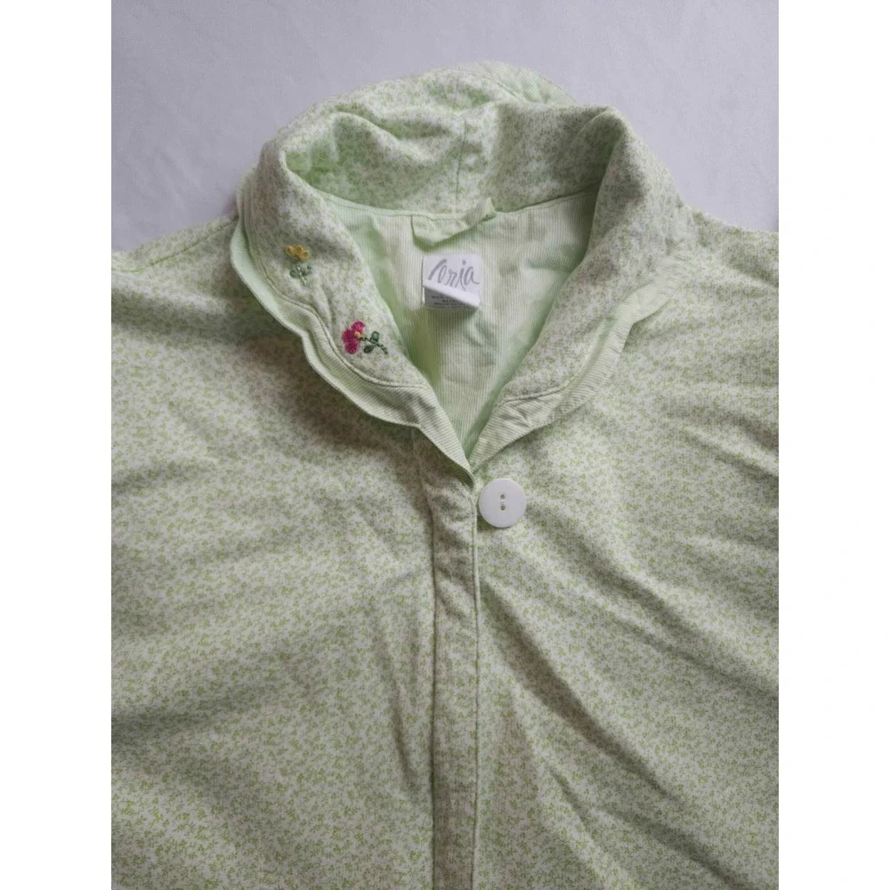 Aria Robe Womens M Green Floral Embroidered‎ Full Zip 3/4 Sleeves Cozy Pockets